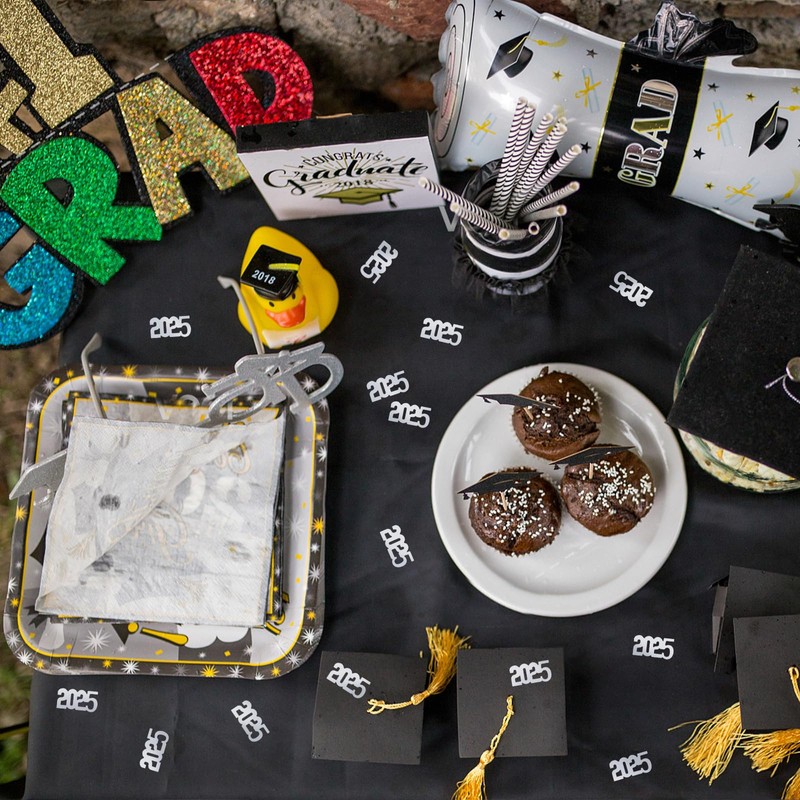 2025 Confetti 1.8 Ounces/750PCS New Year's Eve Glitter Table Confetti