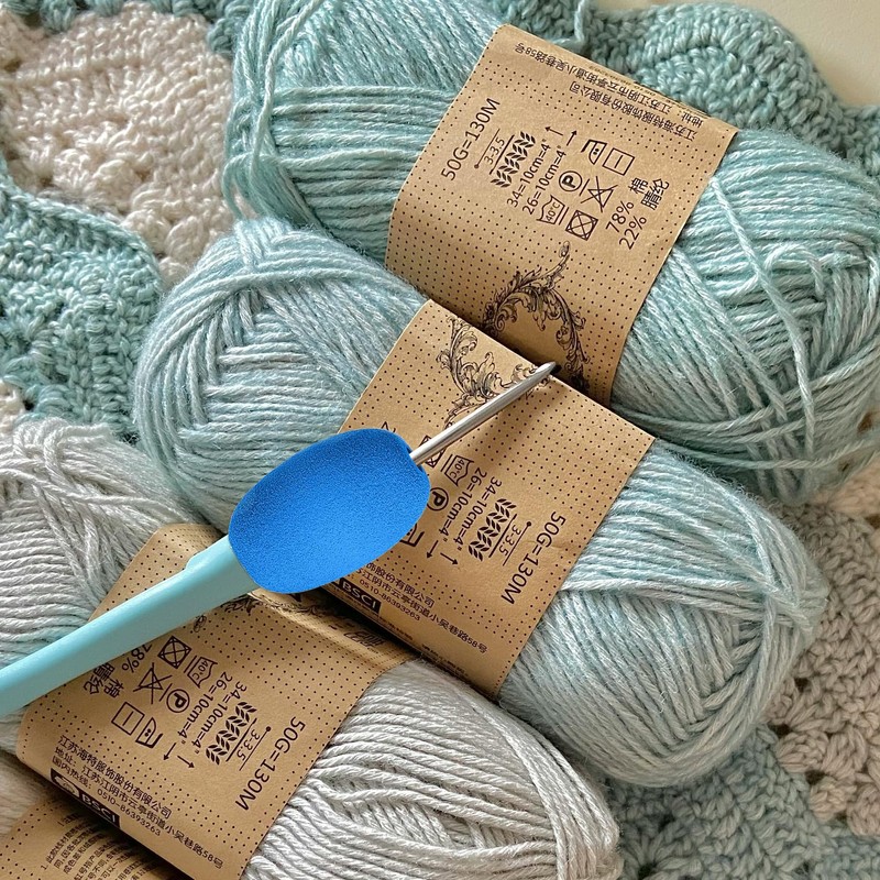 3 PCS Crochet Hook Grip Ergonomic Sponge Handle， Detachable and