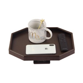 Soporte organizador de plástico para sofá o mesa con clip para colocar en el reposabrazos, para colocar en el sillón, la mesa o las bebidas, Marrón