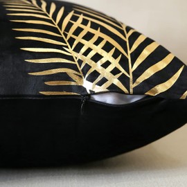 JOTOM Set of 2 Cushion Covers Decor Velvet Throw Pillow Covers Gold Leaves Decorative Pillow Cases Bronzing Flannelette Cushion Cover for Couch Bedroom Sofa Car Home Living Room Decor 40x40cm (Black)