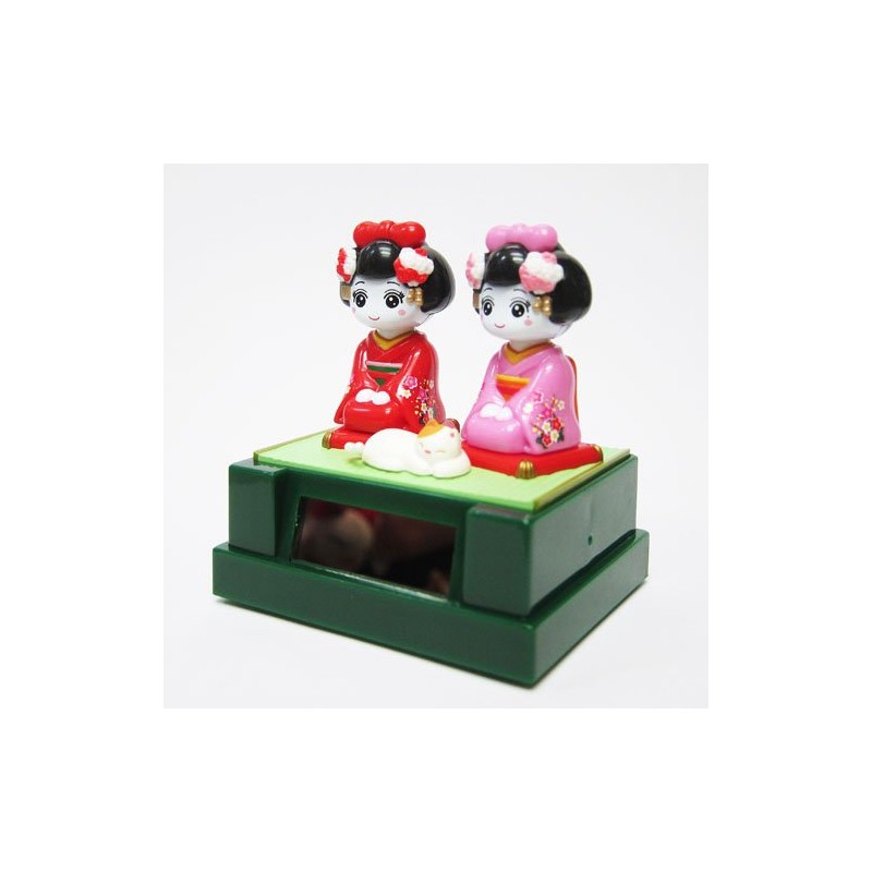 Solar Cat and Twins 舞妓 Dog