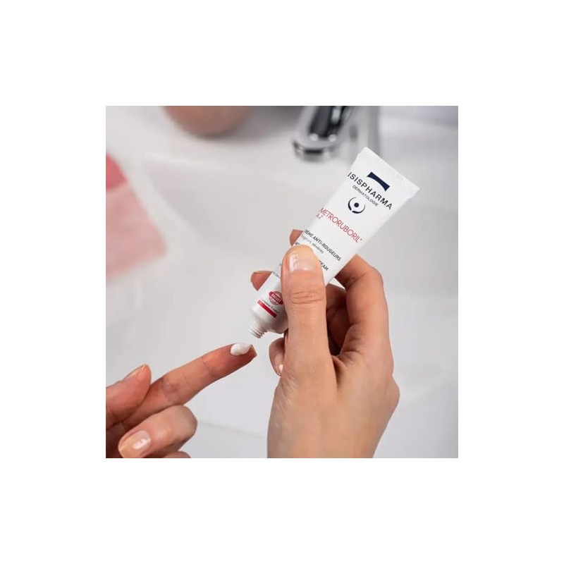 Isispharma Metroruboril AZ 30 ml Crema Antirojeces Disminuye de Manera