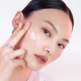 Lancme Hydra Zen Gel Cream - Gel Crema Hidratante Facial para Todo Tipo de Piel de Textura Ligera enriquecida con Rosa Centifolia y cido Hialurnico,  