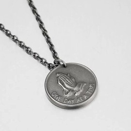 JAJAFOOK Vintage 316L Stainless Steel Praying Hand Medal Pendant Serenity Prayer One Day At A Time Christian Coin Necklace