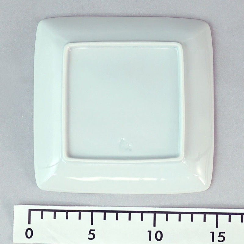 Hama Toto Dot Tree Square Plate 09-22