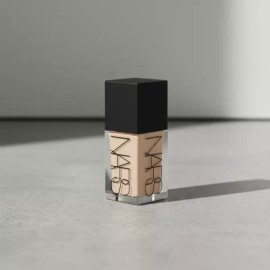 NARS 나스 라이트 리플렉팅 파운데이션 [도빌] NARS Light Reflecting Foundation [Deauville]