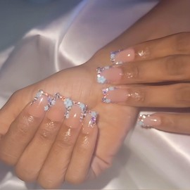 Gifiky 24Pcs Relief Daisy French Tip Press on Nails - Short Square False Nails with Acrylic Crystal Gem Design Design, Solid Color Fake Nails for Women,Reusable Glue on Nails Full Cover Tips