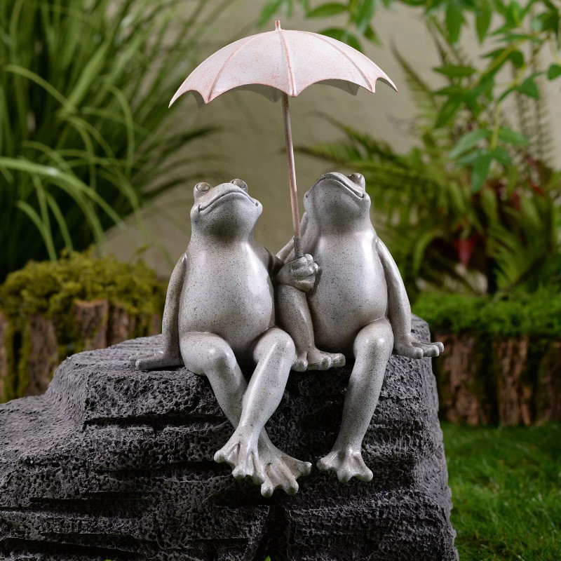 Hi-Line Gift Ltd. Couple Frogs Edge Sitting Statue Under Umbrella