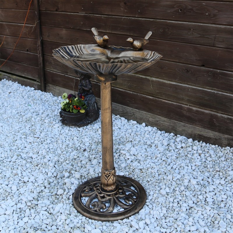CLGarden 1552 Bird Bath VGT4, with Two Decorative Birds on