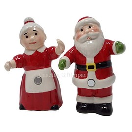 Christmas Santa and Mrs Claus Dancing Couple Hugging Magnetic Salt and Pepper Shakers Set