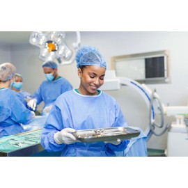 SAFEKO Unisex Polypropylene Bouffant Caps, 100 Count [WHITE | 24"]