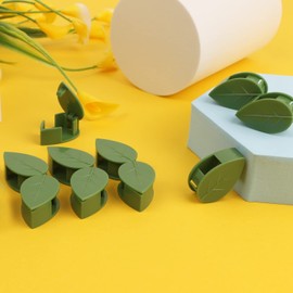 Yoosso Pack of 60 Plant Clips for Climbing Plants, Plant Clips Wall 50 Green Plant Clips Attachment and 10 White Plant Holders for Gardening Plant Vines Vegetables