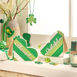 Valery Madelyn Valery Madelyn Rustic Love Wood Sign for Home St Patrick's Day Decor, Farmhouse Love Wooden Heart Indoor Table Centerpiece,Green St Patrick's Day Decorations For Kitchen Living Room Indoor Table Decor