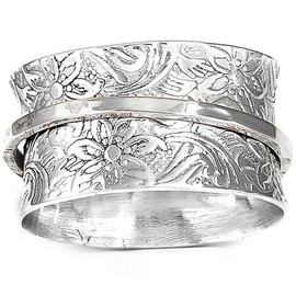Jude Jewelers Stainless Steel Floral Pattern Chunky Size Rotating Spinner Band Ring, Metal, Cubic Zirconia