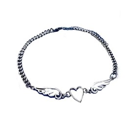 Flying Wing Hollow Heart Necklace Punk Hiphop Lightweight Wing Peach Heart Love Collar for Women Party Engagement Jewelry-flying heart