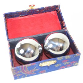 Set of 4 of  Heavier Chinese BaoDing IRON Balls with Crispy Chimes for man