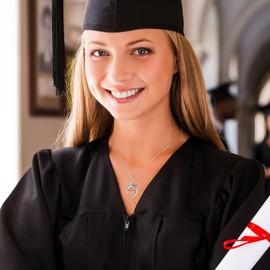 Memorjew Graduation Necklace & Jewelry, 2025 Graduation Gifts for Her, 925 Sterling Silver Rose Heart Initial R Necklace