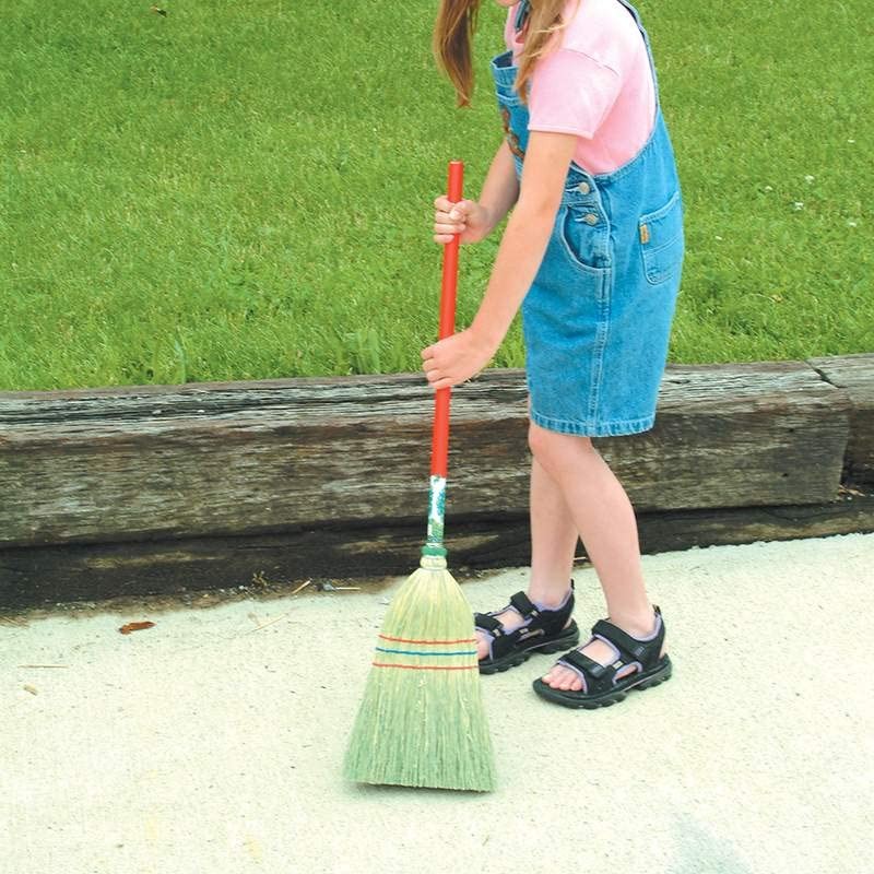 Lehman's Amish Made Barn Broom, Handmade of Corn Straw, Short