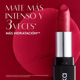 ésika - Color Addiction Labial Mate Rojo Romance 4 g, Labial 8 Horas, Textura Ultrasuave, Aporta Hidratación, Más Color, Suavidad y Cremosidad, Acabado Mate, Fórmula Mejorada, con Aceites Naturales