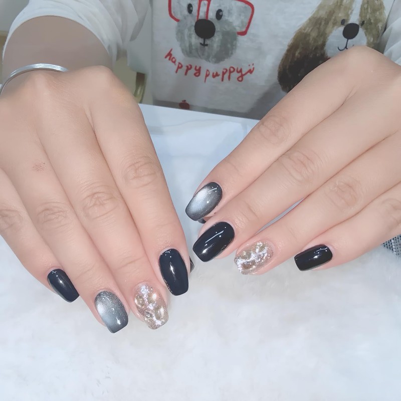 [NEURAD]ネイルチップ 30枚入 黒 マグネットタイプ インスタ風 夏向けショートネイル 人気 和風 かわいい 成人式