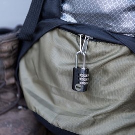 Yale YE3CB/28/126/1/CO 28 mm Aluminium Combination Padlock-red, 28mm