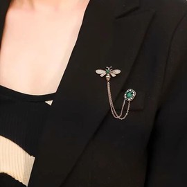 Peasimy Vintage Bee Chain Brooch Pin with Rhinestone and Pearl Accents Party Jewelry for Blouse, Jacket, or Scarf (Green)