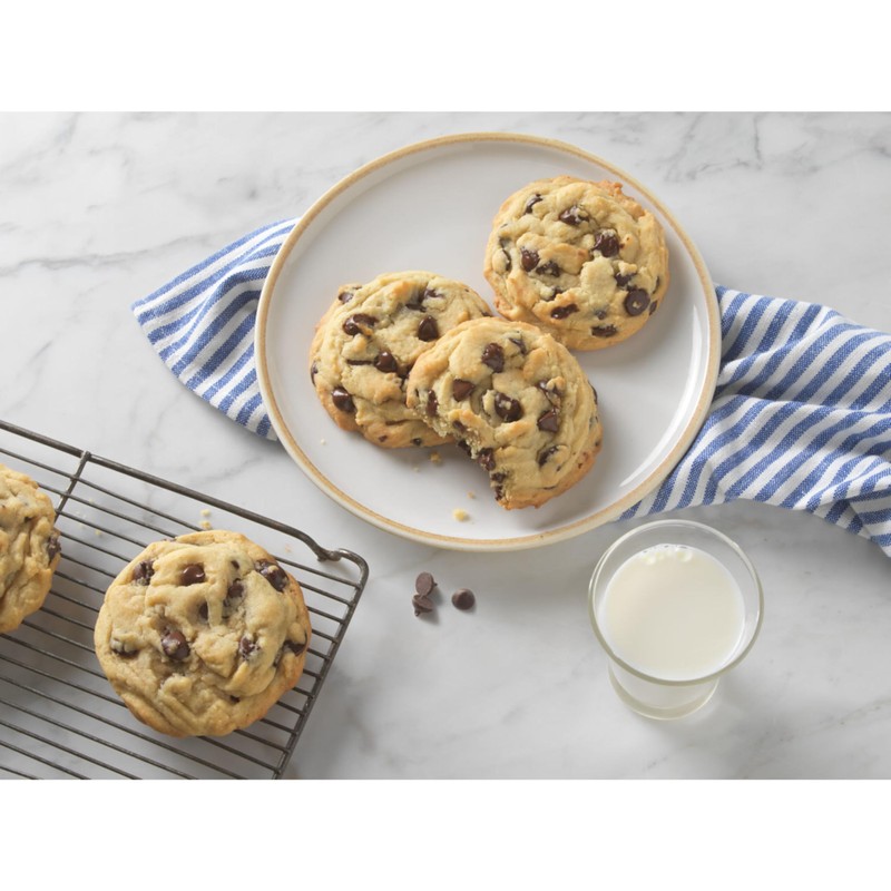 LILY'S Milk Chocolate Style No Sugar Added, Baking Chips Bag,