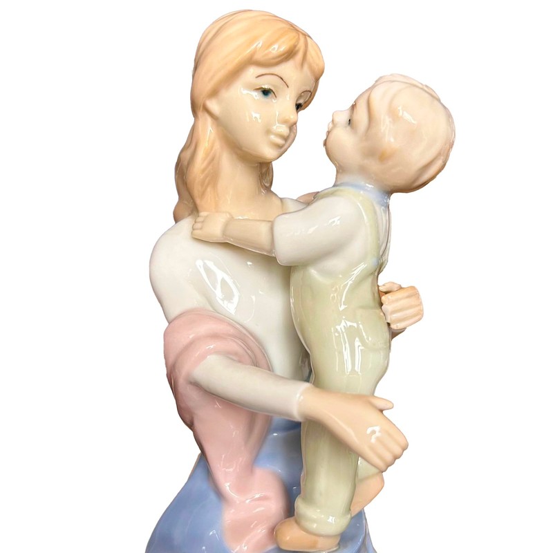 MTME Porcelain Figurines, New Mother and Sleeping Baby, Wedding Gift,