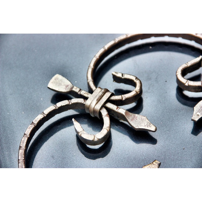 UHRIG Wrought iron decorative element for window grille, filling element
