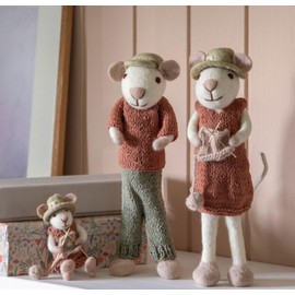 Gry & Sif Handmade & Fairtrade Certified Stylish Danish Design X Artisans from Nepal Felt Animal Figures Mouse Family Decorative Figures for Standing Up 12 cm