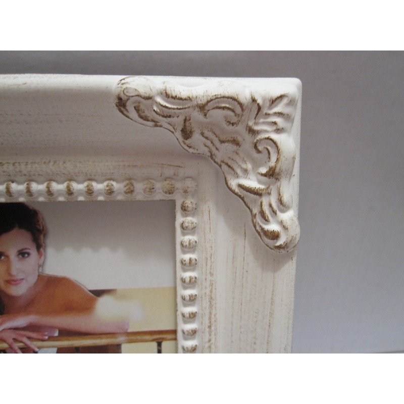 White Leaf 2.5"X 2.5" Mini Frame with Corner Accents