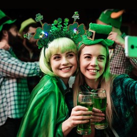 Campsis LED St Patrick's Day Headband Green Glowing Shamrock Hair Band Sequins Light Up Irish Hair Accessories Costumes Party for Women and Girls