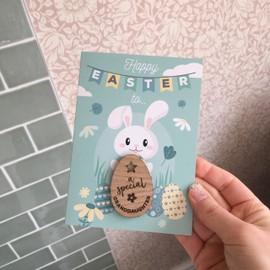 Happy Easter Card For A Special Daugher/Son/Granddaughter/Grandson With A Little Pocket Hug Wooden Easter Egg Token (Granddaughter)