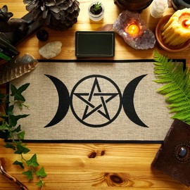 New Mungo Altar Cloth - Witchcraft Supplies, Wiccan Altar Supplies and Tools, Tarot Cloth - Witch Decor, Pagan Decor, Witchy Gifts - Triple Goddess Pentagram - Burlap with Fabric Backing - 24" x11