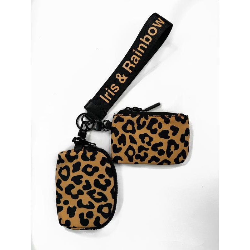 The Iris Pouch Wristlet (#8049-2) Simplify Your Routine:_Tan Checkered