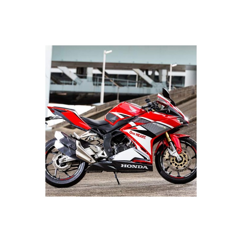 TEOGONIA GOLEM CONVEX TANKPAD CBR250RR (Convex Tank Pad)