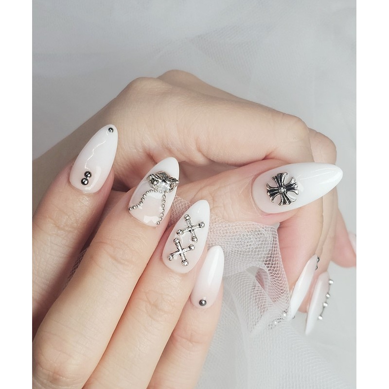 Iron White Ombre Handmade Nail Tips - Mini Short Oval