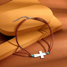 Danshinbow Layered Turquoise Stone Beads Choker Bullhead Boots Pendant Necklace Peadant Jewellery Adjustable for Women, Metal, No Gemstone