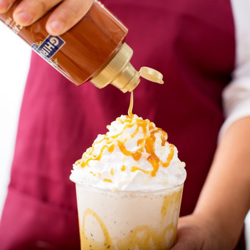 Ghirardelli Caramel Sauce, 16 Ounce Squeeze Bottle with Ghirardelli Stamped