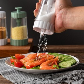 Salt Control Dispenser, 0.5g Plastic Easy to Filling Quantitative Seasoning Bottle Sealed Precise Control for Home (Green)