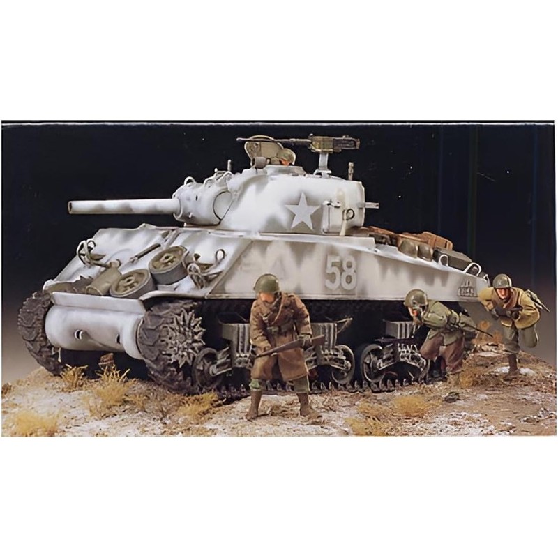 Tamiya 1:35 Modello M4A3 Sherman 105mm Howitzer [Importato dal Giappone]