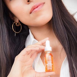 XAMANIA Serum Facial Rosa Mosqueta 100% Orgánico. Skin Care Antimanchas, Anti-Edad, Reparador e Hidratante, Firmeza & Glow. 15 ml