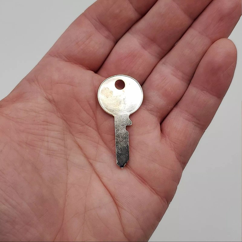 Ilco 2x Ilco 65TA Key Blanks for some Datsun Vehicles