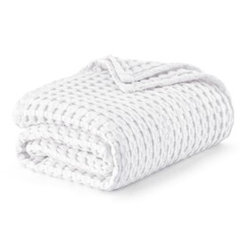 Bedsure Cooling Cotton Waffle Queen Size Blanket - Lightweight Breathable Blanket of Rayon Derived from Bamboo for Hot Sleepers, Luxury Throws for Bed, Couch and Sofa, White, 90x90 Inches