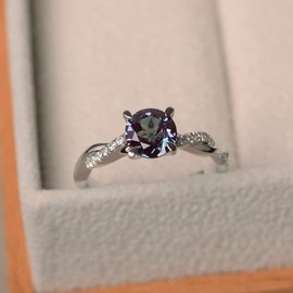 LUO S925 Sterling Silver Round Shaped 1.53 CT Created Alexandrite Ring Twist Infinity Engagement Ring for Women US Size 5