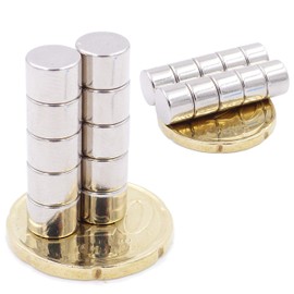 Brudazon 30 Mini Disc Magnets 7 x 5 mm N52 Strongest Level Neodymium Magnets Ultra Strong Power Magnet for Model Making, Photo, Whiteboard, Notice Board, Fridge, Crafts, Magnetic Disc Extra Strong