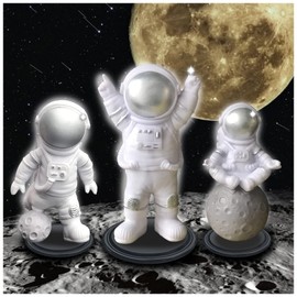 4PCS Astronaut Figures Statues, Astronaut Decor, Resin Astronaut Space Toys Planet Statues with 1Pcs Astronaut Keychain(Silver)