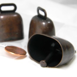 Bedazzlinbeads 3 Rustic Farmhouse Antique Copper Oval Iron Metal Wedding Cow Jingle Bell w/Loop