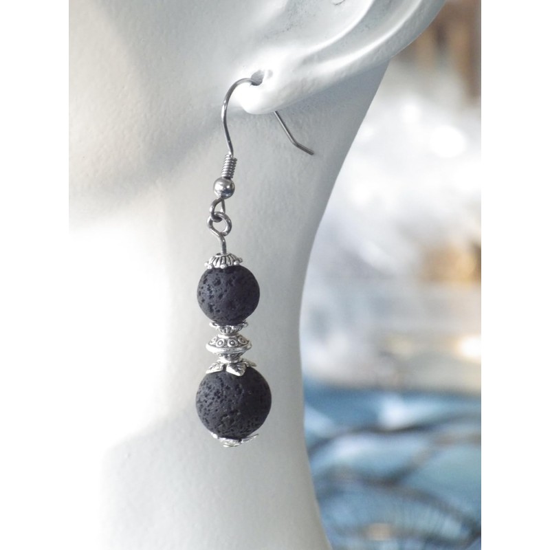 Ohrringe aus Edelstahl mit schwarzen Lavasteinperlen und silbernen Messingperlen