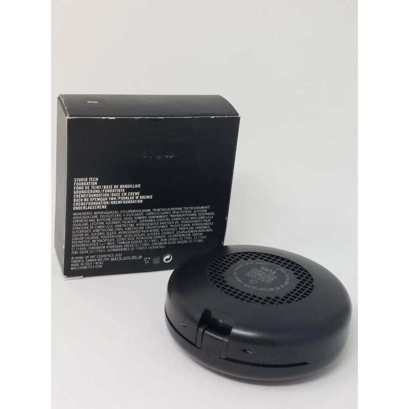 M·A·C MAC NW58 Studio Tech Foundation Damaged Box